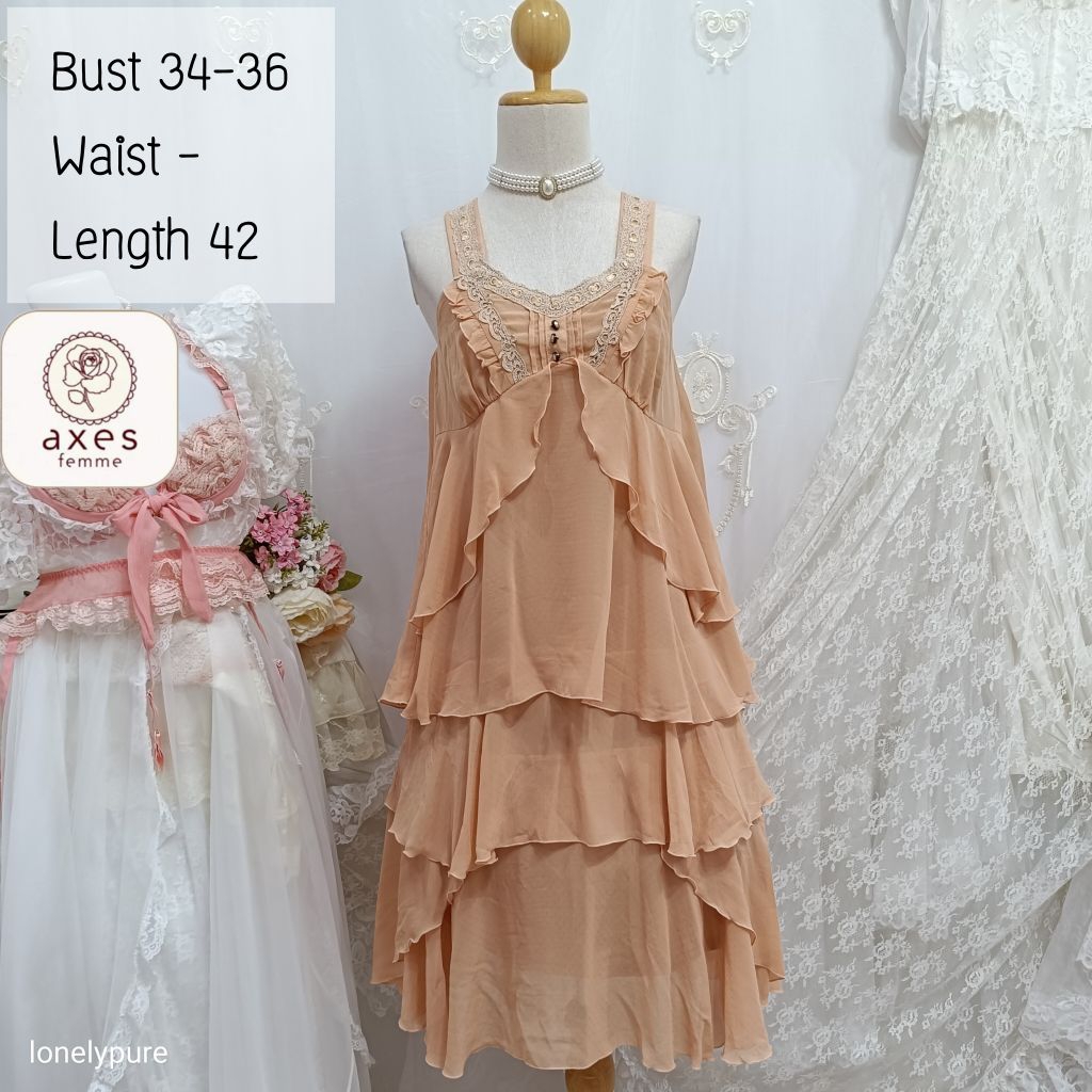 Axes Femme เดรสสวยมาก มือสอง