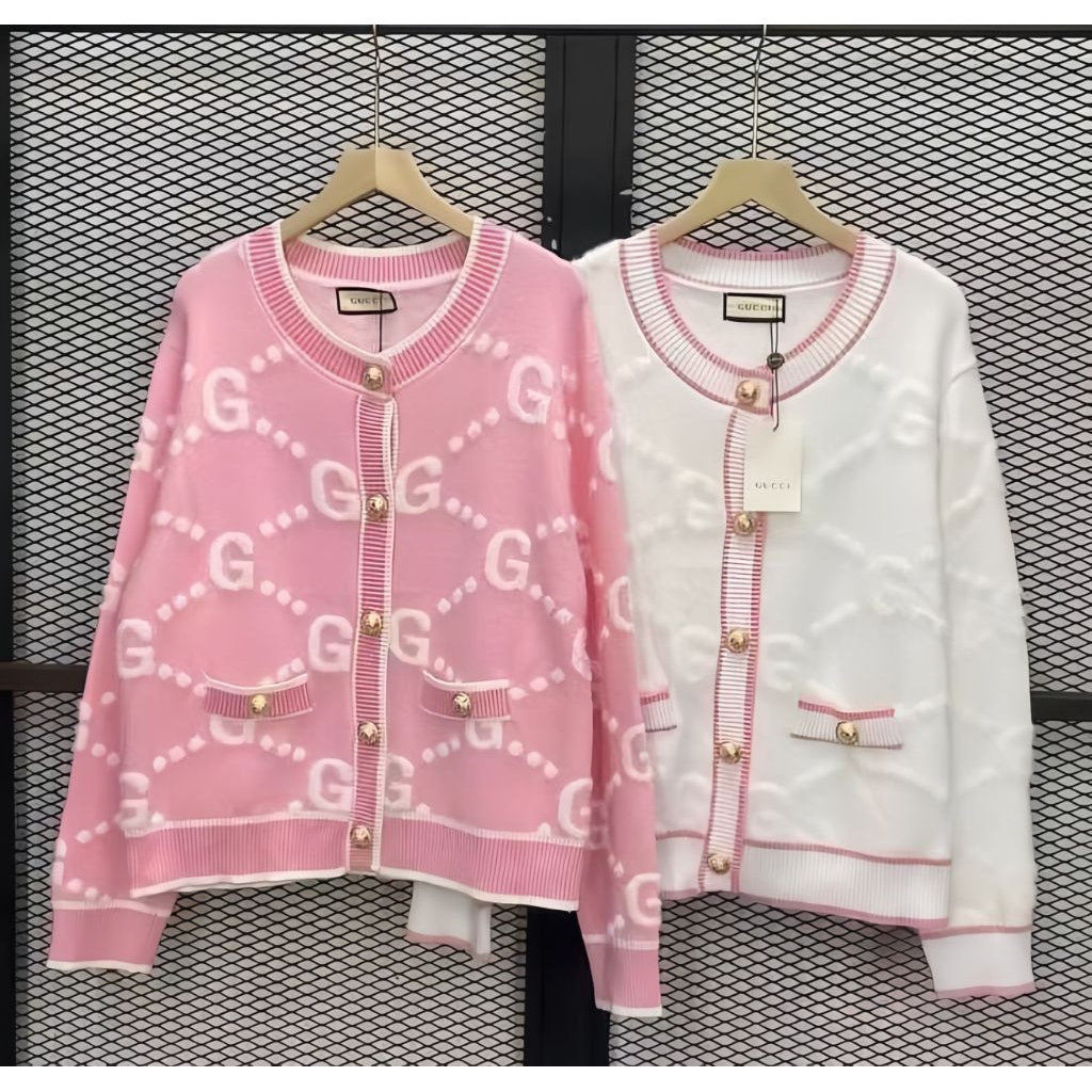 เสื้อแขนยาวไหมพรมสเวตเจอร์ พิมพ์ลายG