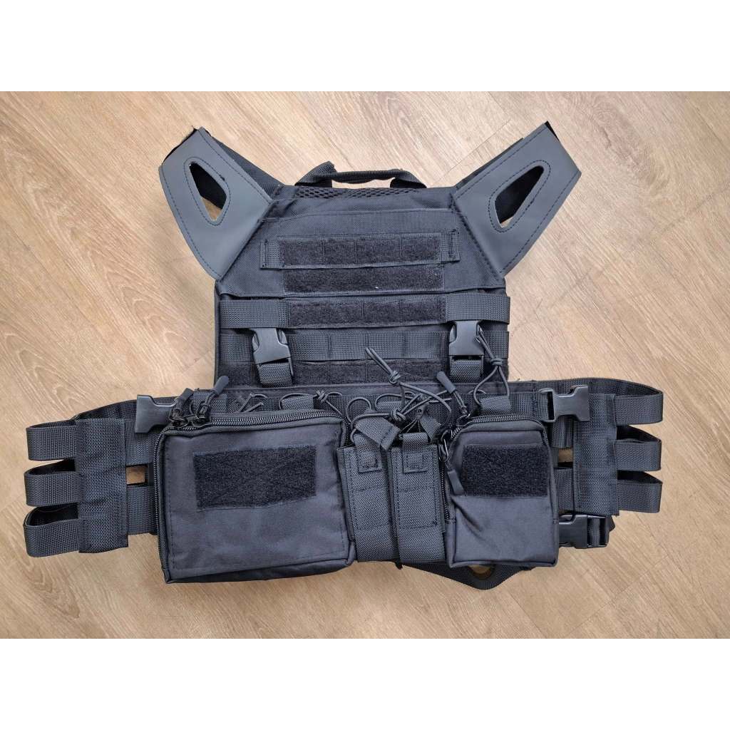 เสื้อเกราะ JPC  รุ่น ปลดไว + กระเป๋าหน้า JPC Tactical Vest + Chest Rig Bag 1,400 บาท