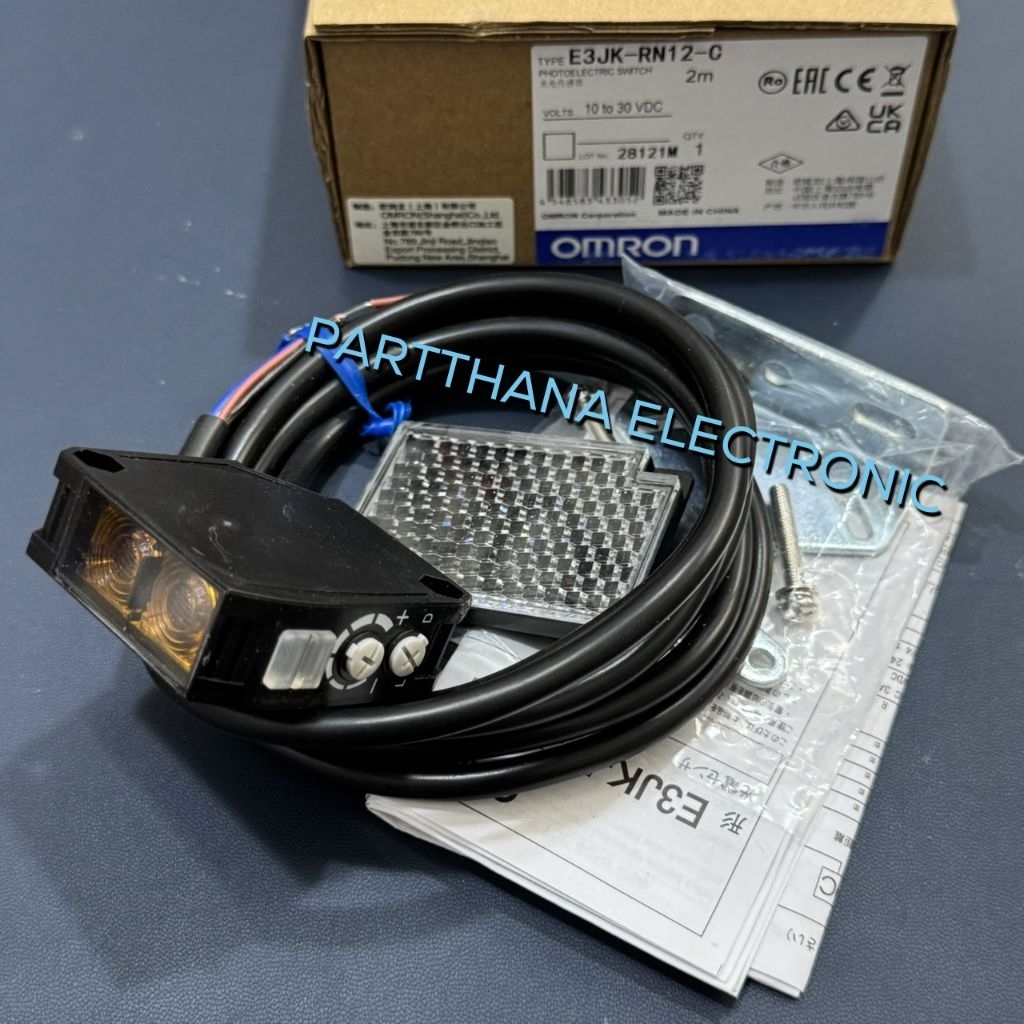 E3JK-RN12-C Photoelectric SensorNPN open collectorLight-ON/Dark-ON สินค้าพร้อมส่งในไทย🚛💨💨