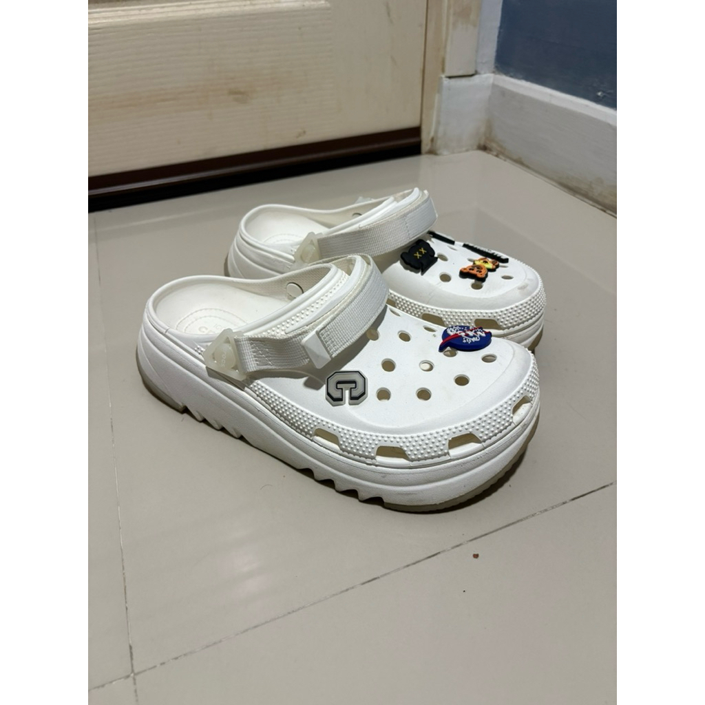crocs Hijer xcape clog M9w11 เท้ายาว26.5-27 cm มือสองของแท้ พื้นเต็ม