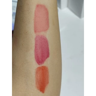 ลิปติ้นเอลซ่า มีให้เลือกถึง3โทนสี สีติดทน ไม่ติดหลอดไม่ติดแก้ว