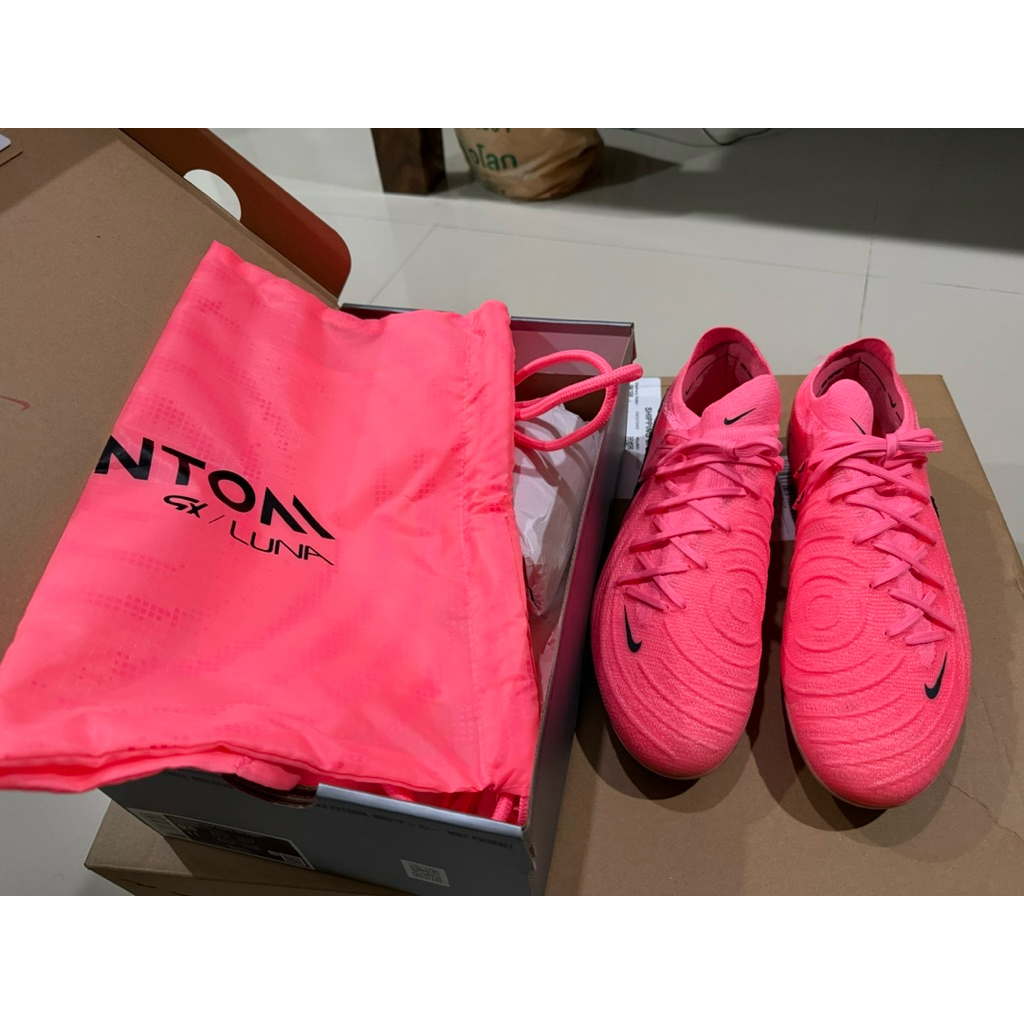 Nike phantom gx2 elite ag 275 ชมพู