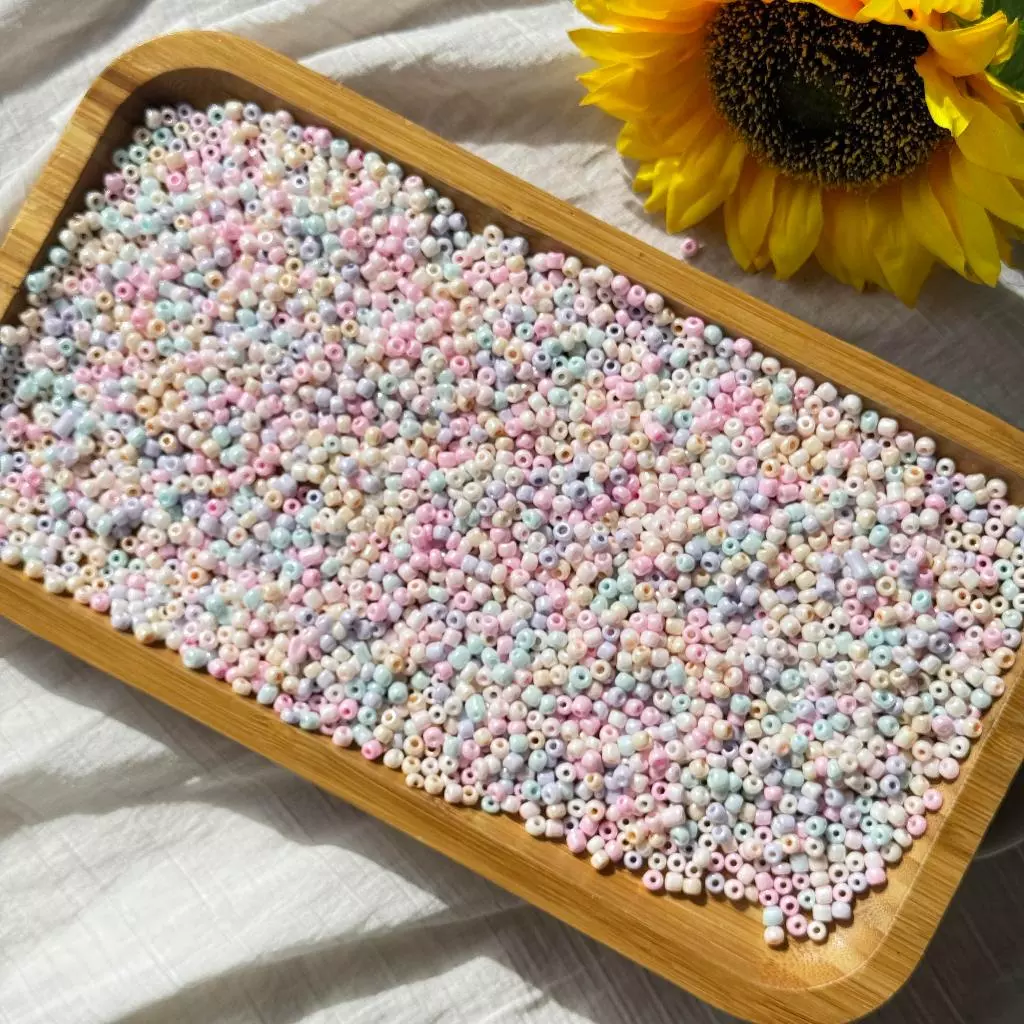 ลูกปัดเม็ดทราย โทนสีมุก ลูกปัดเม็ดทรายขนาด 3,4 มิล 10 กรัม DIY