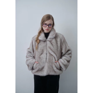 [umore.made] Karla fur coat แจ็คเก็ตขนเฟอร์ ทรงสวยมาก ขนนิ่มเรียงตัวสวย ไม่ระคายเคืองผิว