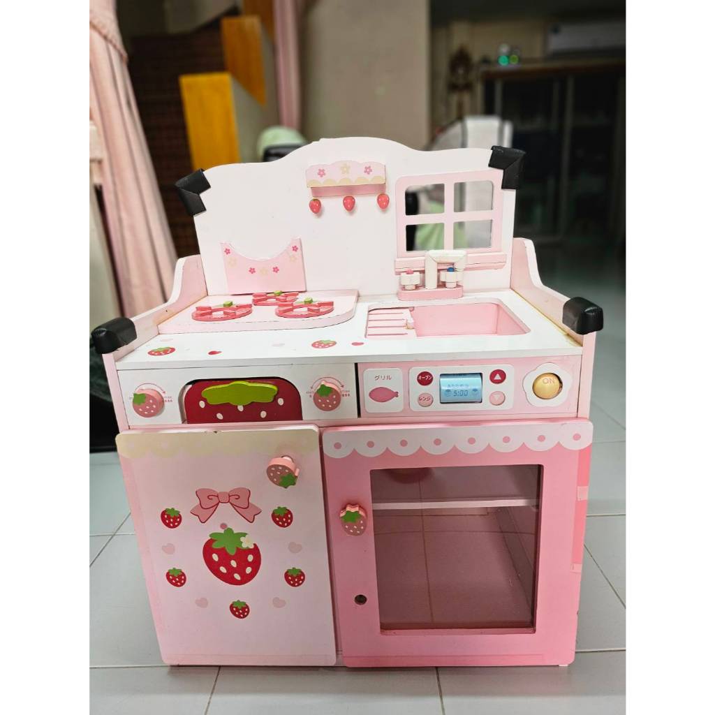 ชุดครัวสตรอเบอรี่ Mother garden ของเล่นไม้บทบาทสมมุติ มือสองสภาพดี ตำหนิเล็กน้อย งดจัดส่ง รับได้ที่บ