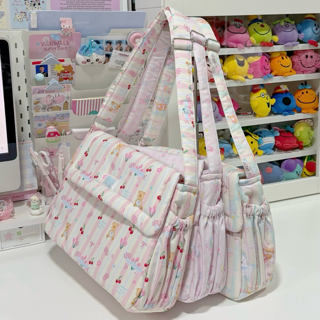 Carryme CrossbodyBig🍅กระเป๋าผ้าสะพายข้างมาใหม่ คาดตัว ปรับสายได้ มีใยนุ่ม ใส่ Ipad laptop หนังสือ A4