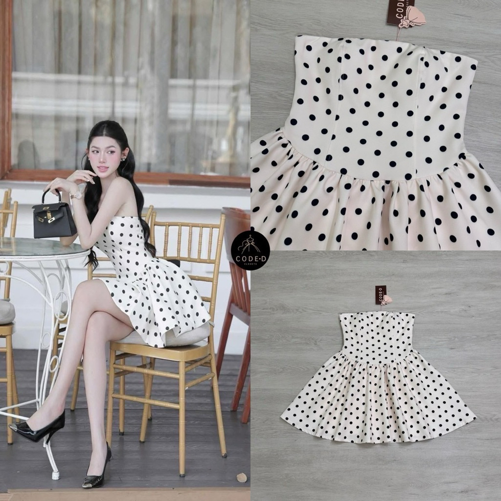 CODE-D CLOSETS มินิเดรสเกาะอก ลายจุด ด้านในแต่งแถบกันลื่นมาให้อย่างดี