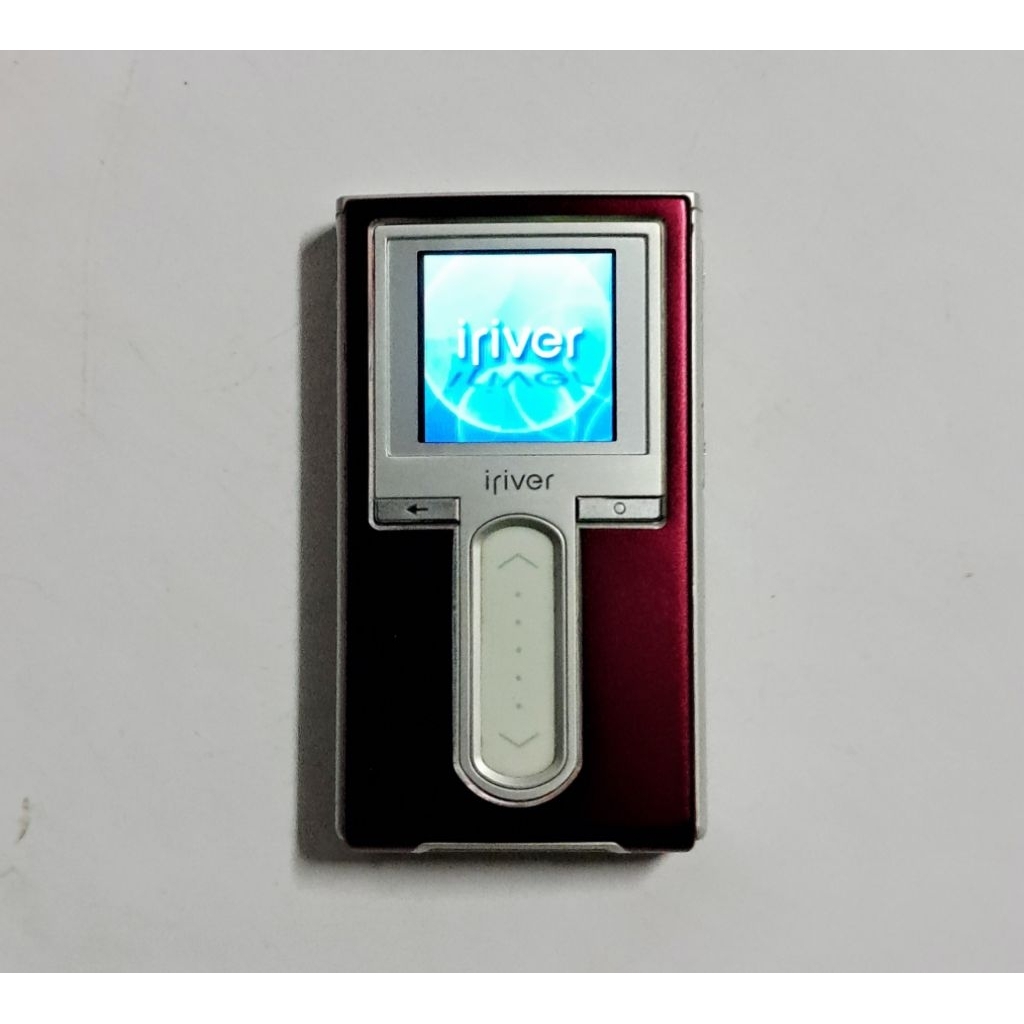 เครื่องเล่น Mp3 Vdo Iriver H10 5G สีแดง สวย พร้อมใช้ เสียงดี SN 2306