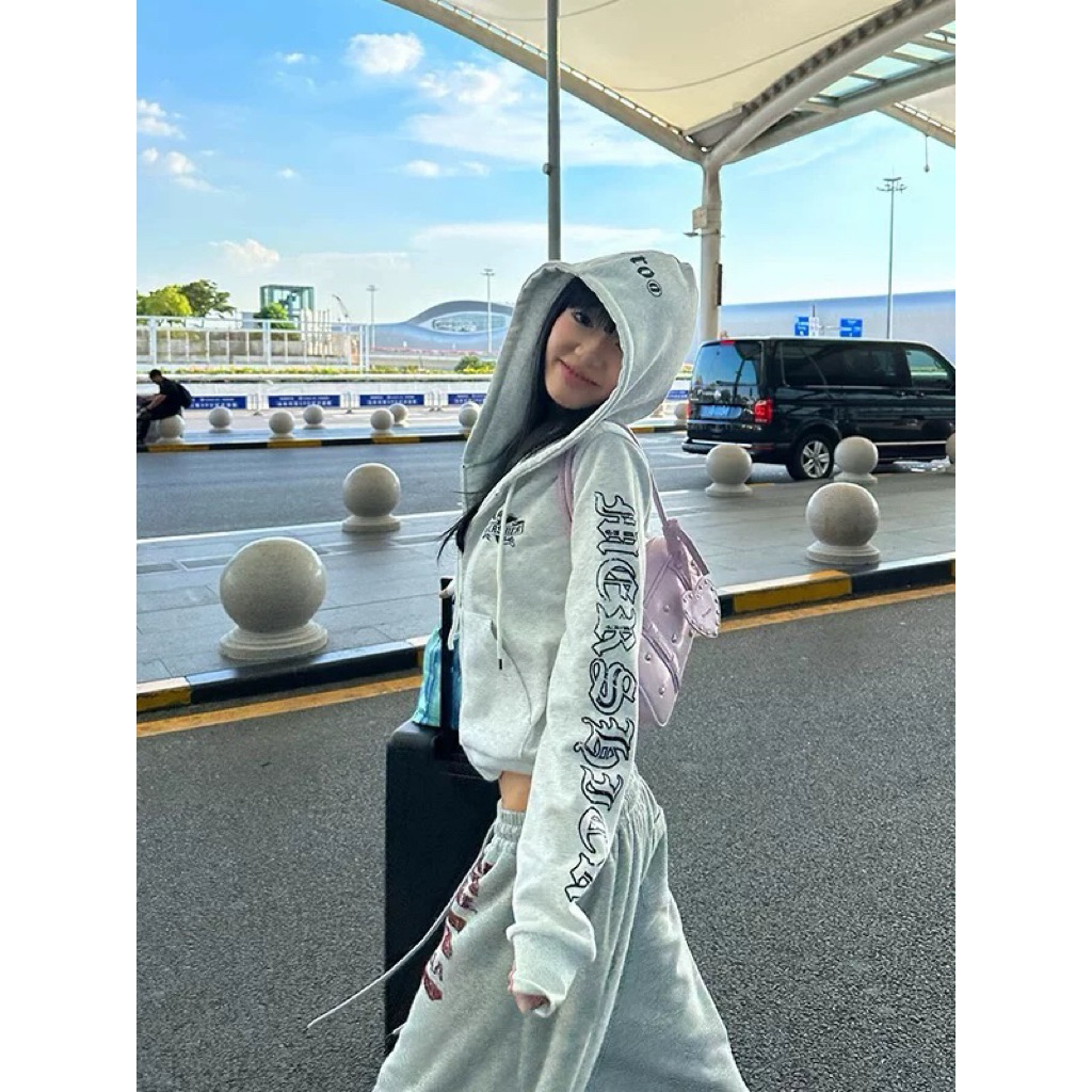 preorder✈️CGGA💗💯 เสื้อฮู้ดดี้ มีซิปด้านหน้า ลายฟ้อนเท่ๆ เก๋สุด🫶🏻