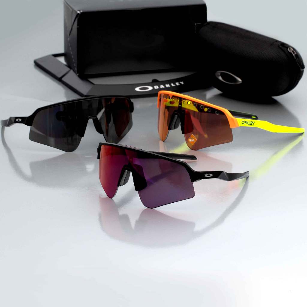 แว่นกันแดด Oakley รุ่น SUTRO LITE SWEEP OO9465 **ประกัน 2 ปีจากแบรนด์**