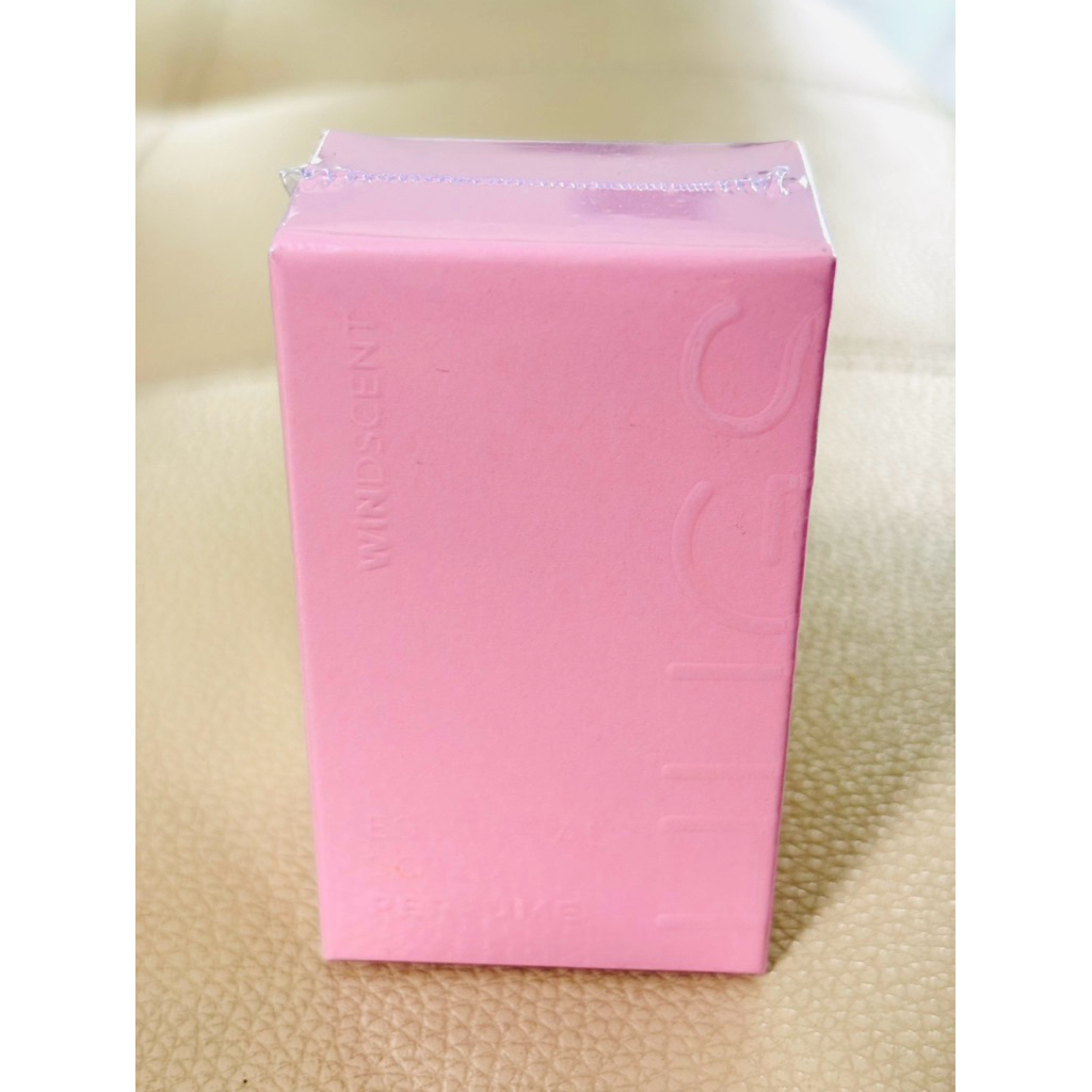 ผลิตภัณฑ์น้ำหอมแท่ง WINDSCENT HUGS ESSENTIAL SOLID PERFUME ของแท้ ราคาส่งต่อค่ะ