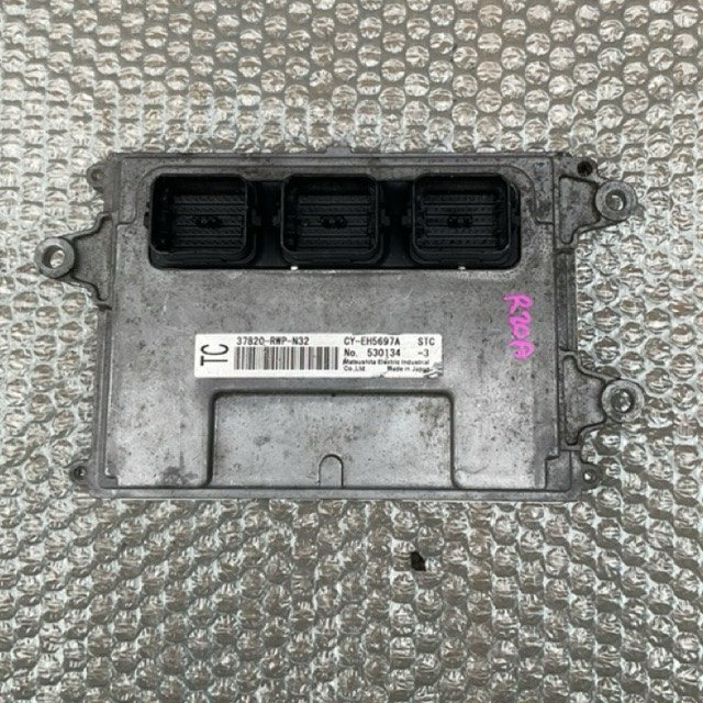 กล่องเครื่องยนต์ R20A เบอร์ TC Honda ไม่รับประกันมือสองญี่ปุ่นดูรูปก่อนกดซื้อ