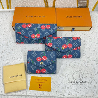 New กระเป๋าสตางค์ รุ่นผ้ายีนส์ลายเชอรี่หน้าจดหมายมาใหม่ล่าสุ…