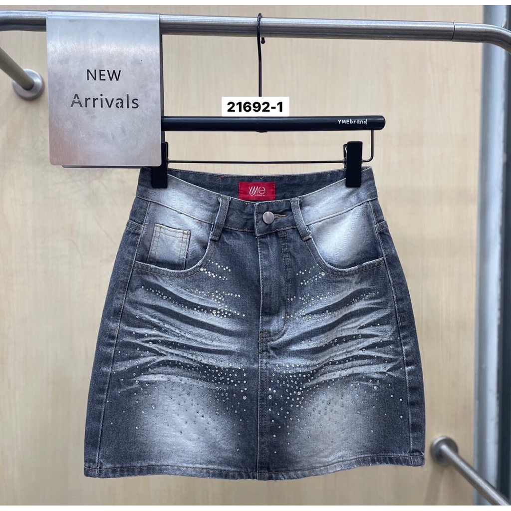 กระโปรงสั้นทรงสวยแต่งเฟสได้สวยมากมีซับในให้ด้วยคร่าผ้าไม่ยืด - รูปที่ 2