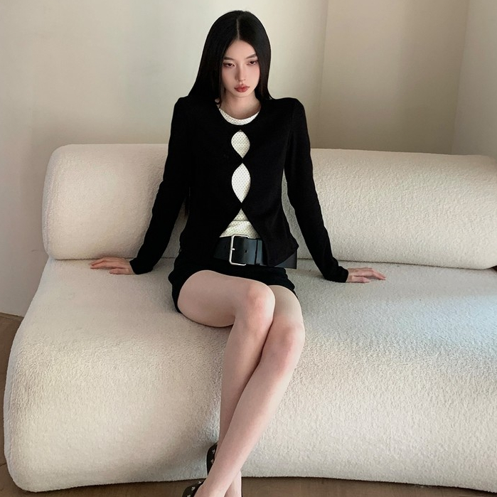 Rosie🎧พร้อมส่ง🎮ดีไซน์เก๋เก๋เสื้อเชิ้ตรัดรูปสองชิ้นติดกันเสื้อยืดแขนยาวทรงครอป สไตล์เกาหลี สายโพกาดอท  แฟชั่นผู้หญิงY2K - รูปที่ 3