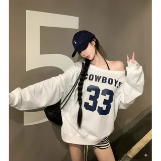 Hotgirl พร้อมส่ง เสื้อยืดแขนยาวผู้หญิง เสื้อยืดโชว์ไหล่ พิมพ์ลายแฟชั่น หลวมๆและเซ็กซี่ สไตล์อเมริกัน