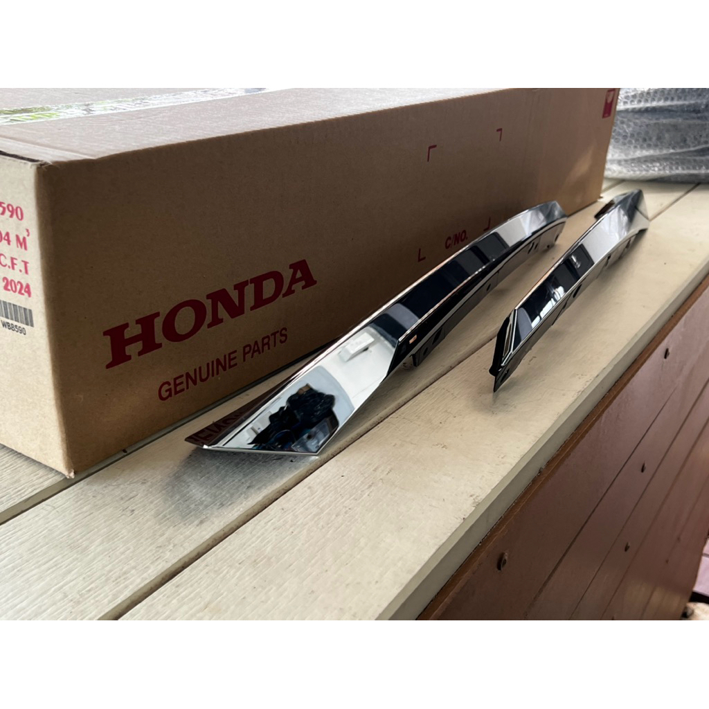 คิ้วไฟหน้า แท้ห้าง ใหม่ honda civic FC/FK