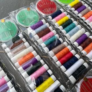 ชุดด้ายเย็บผ้า เข็ม+ด้าย12สี แพคละ12ชุด