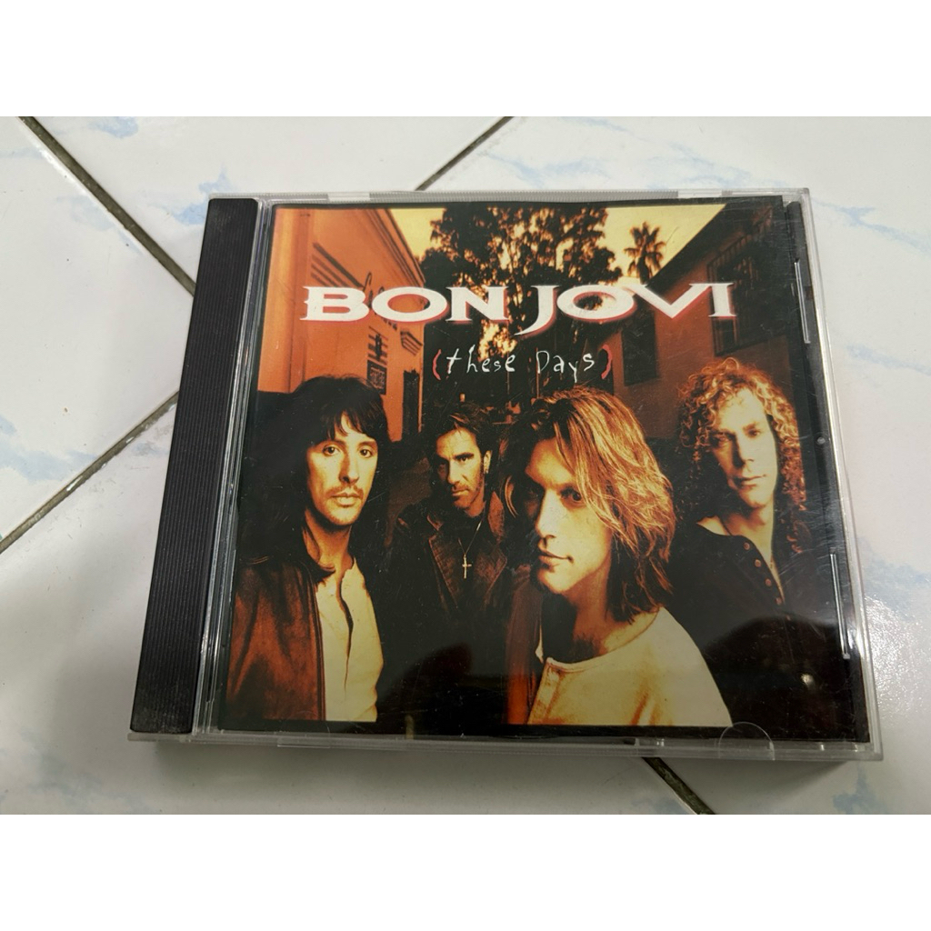 CD : BON JOVI - THESE DAYS.