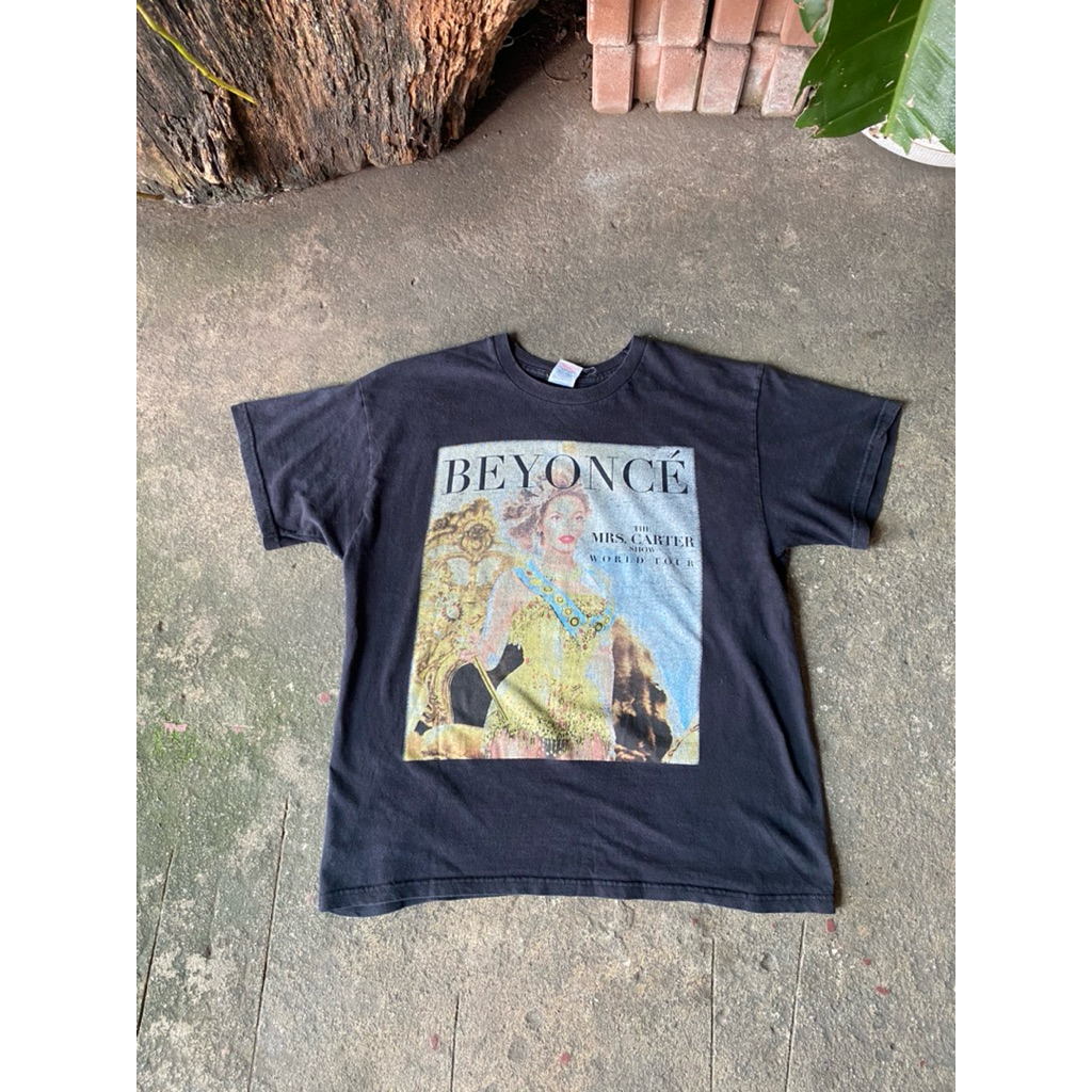 เสื้อมือสองลิขสิทธิ์แท้ BEYONCE ‘ T-SHIRT TOUR 2013