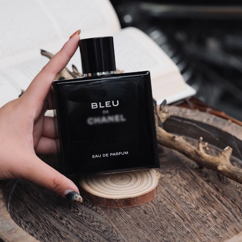 ส่งฟรี✨ของแท้ 100% น้ำหอม Bleu de Eau de Parfum / Eau de Toilette 100ML น้ำหอมผู้ชาย กลิ่นหอมทนนาน น้ำหอมกลิ่นไม้สดชื่น - รูปที่ 4