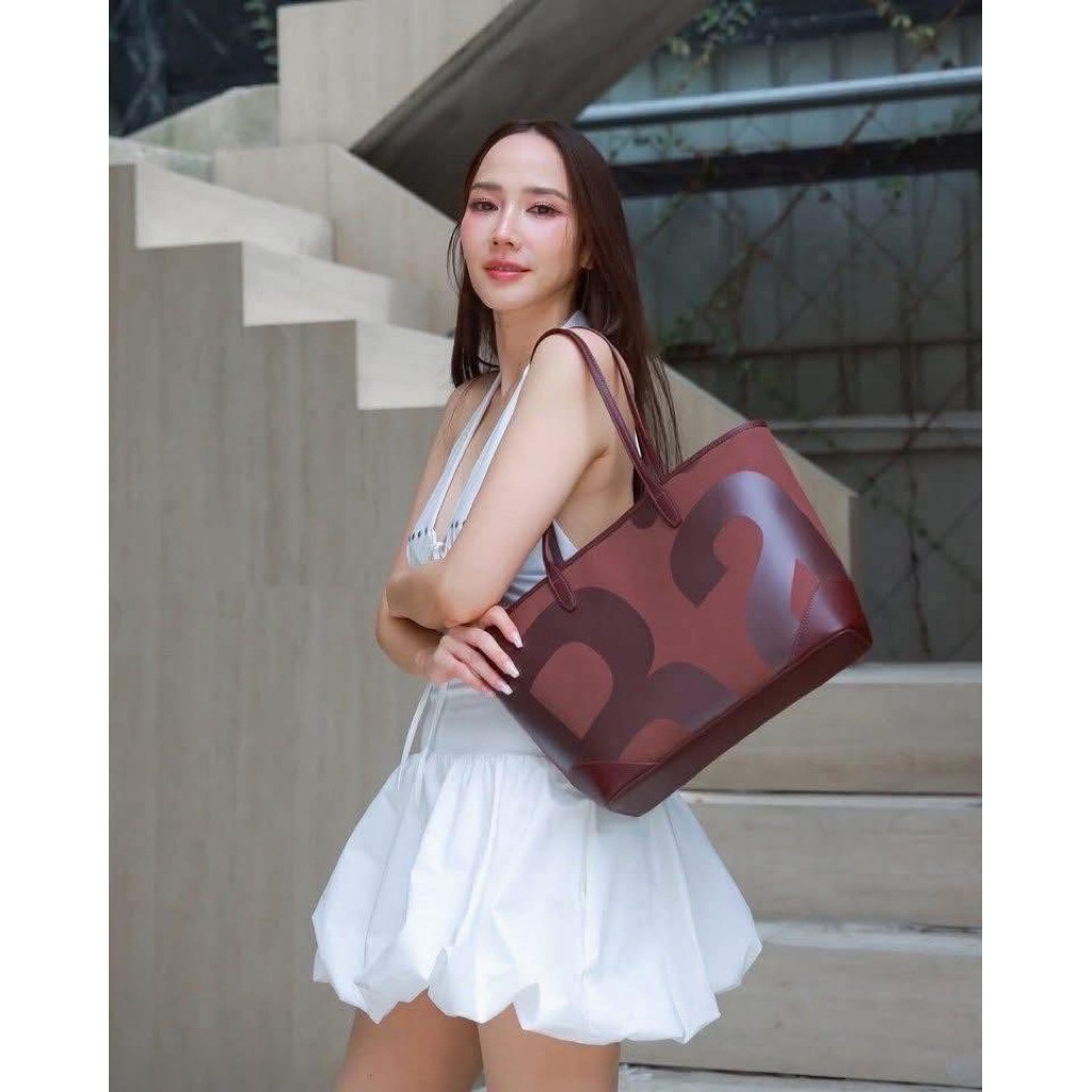 Rally The Bag Mini Denim - กระเป๋าเดนิมทรง Bucket ไซส์มินิ (พร้อมสายโซ่ cross body) - รูปที่ 7
