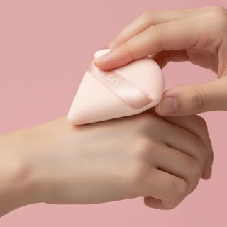 Oni Triangle Powder Puff 2pcs, Premium Makeup Sponge for Precise Application,ฟองน้ำทรงสามเหลี่ยม,ฟองน้ำปัดแป้ง