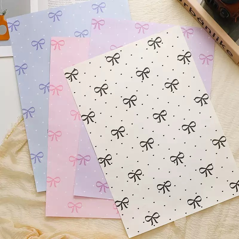 (แพค 10 แผ่น) กระดาษห่อช่อดอกไม้ลายโบว์ ขนาด 35*50 cm กระดาษห่อของขวัญ