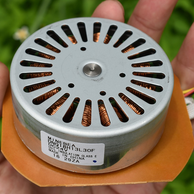 มอเตอร์ไร้แปรงถ่าน DC24V100W ของญี่ปุ่น (Minebea) มอเตอร์พัดลมเครื่องฟอกอากาศกำลังสูง