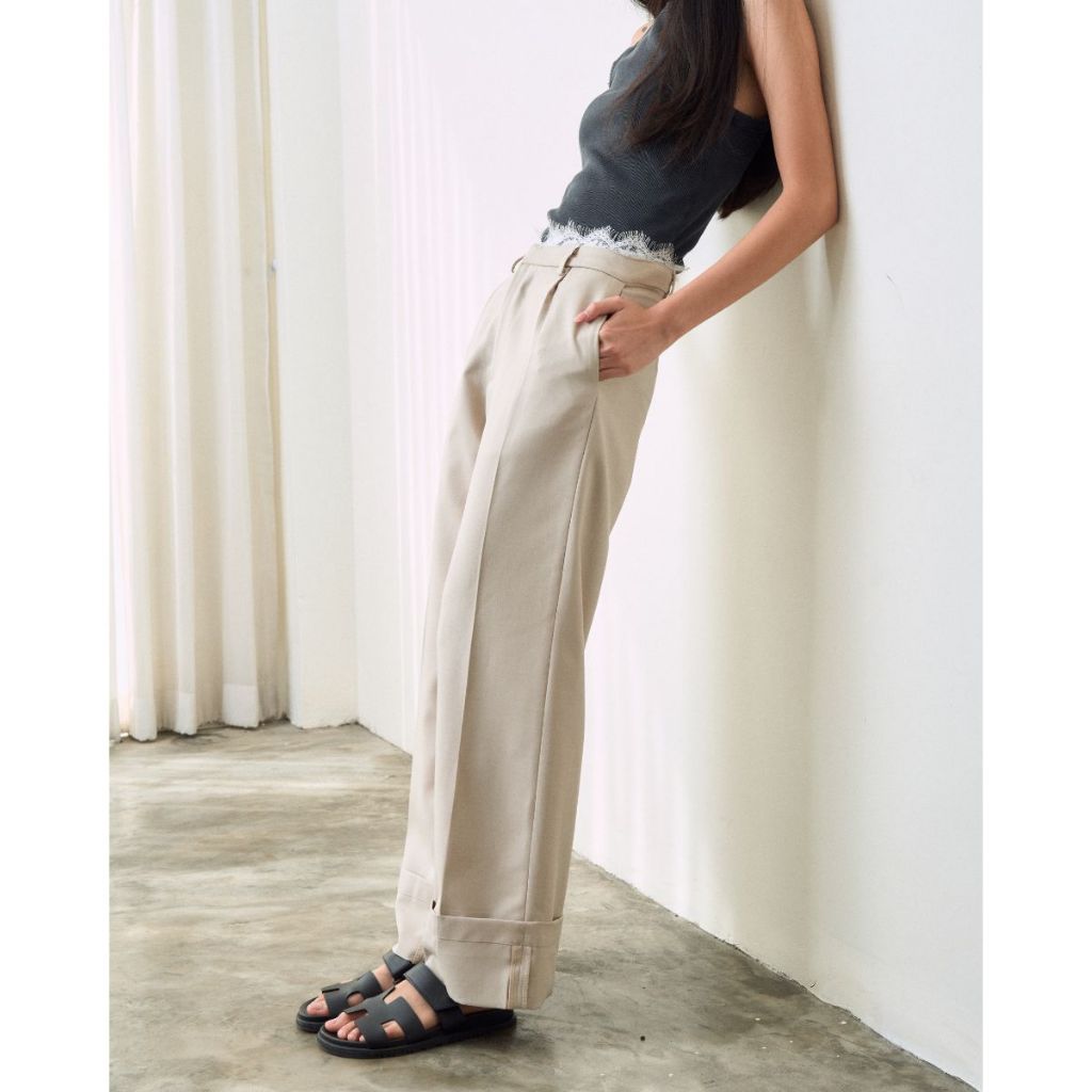 DEMSY STUDIO | Eden Pants | กางเกงทรงกระบอกแต่งขอบลูกไม้