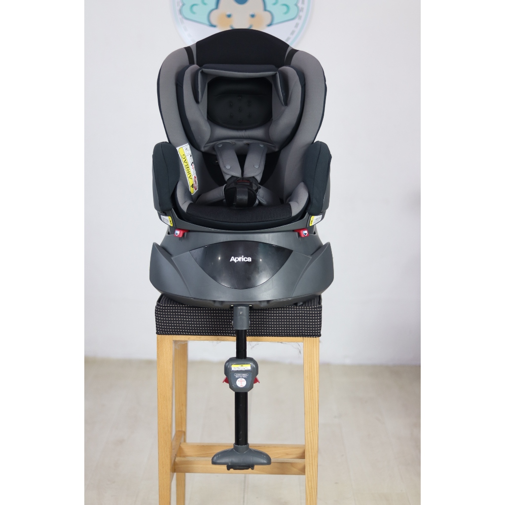 คาร์ซีท APRICA Fladea