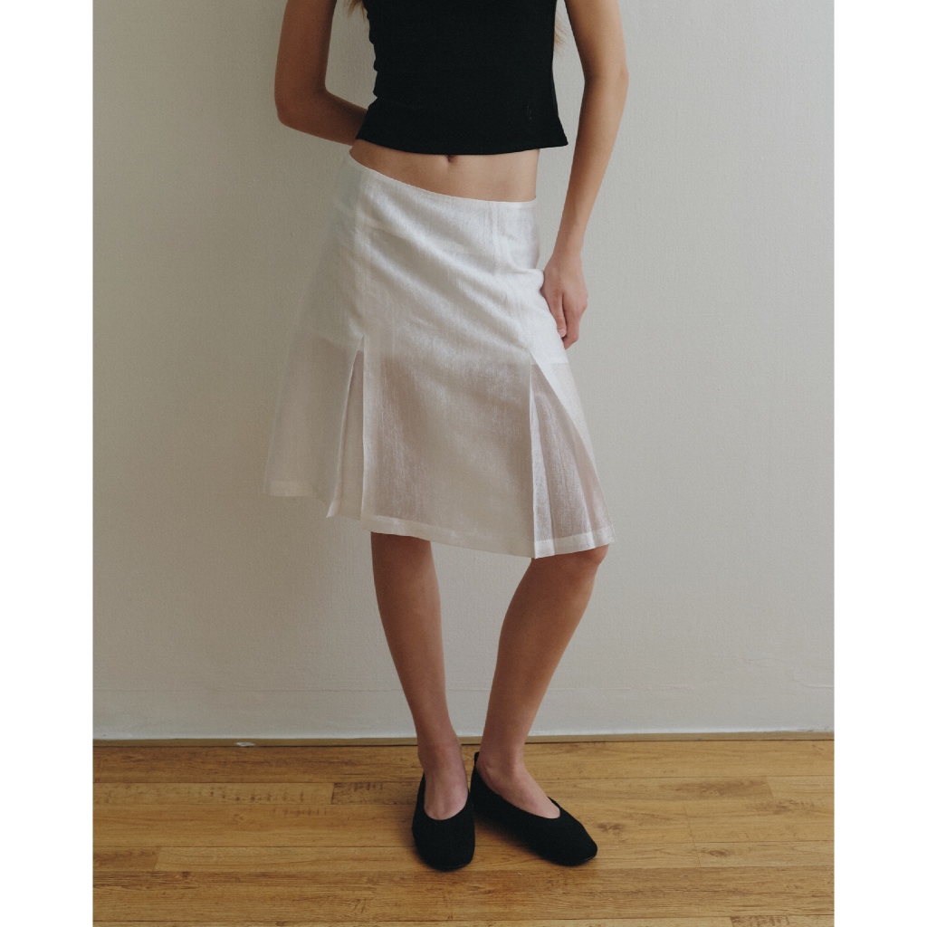 (สินค้าพร้อมส่ง) Hounddown - Galia Silk Skirt