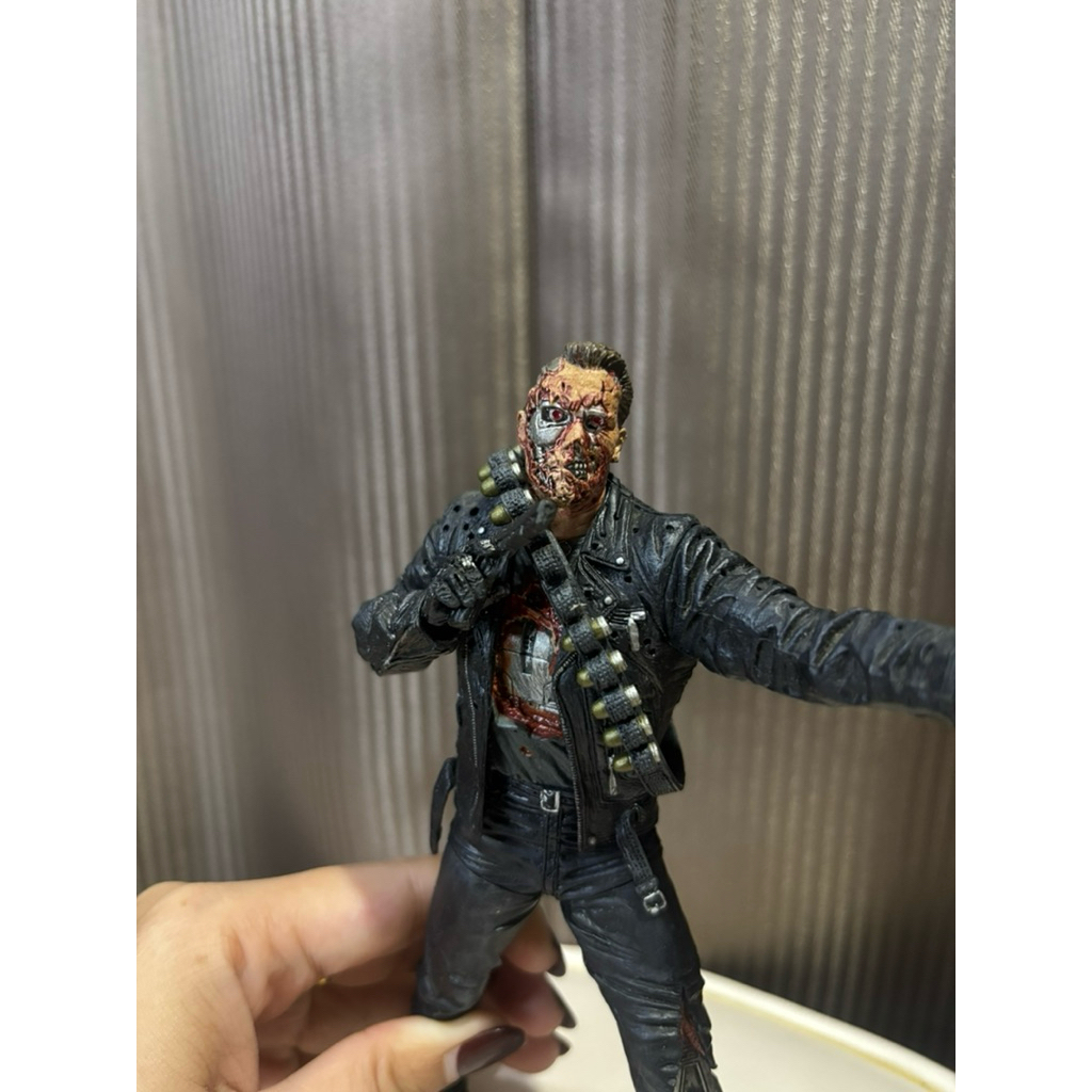 หุ่นฟิกเกอร์ Terminator T-800