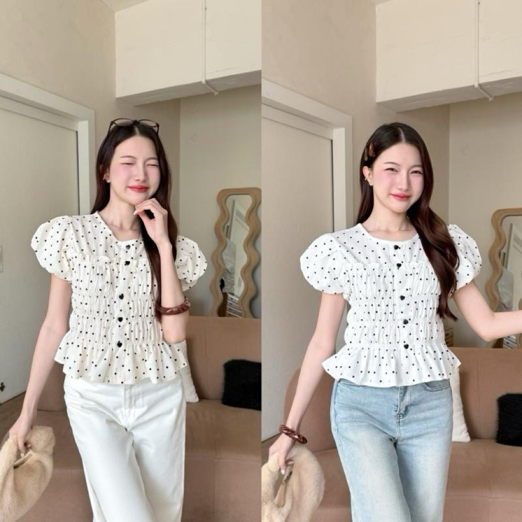 M02  เสื้อแขนบอลลูน แต่งกระดุมหน้า