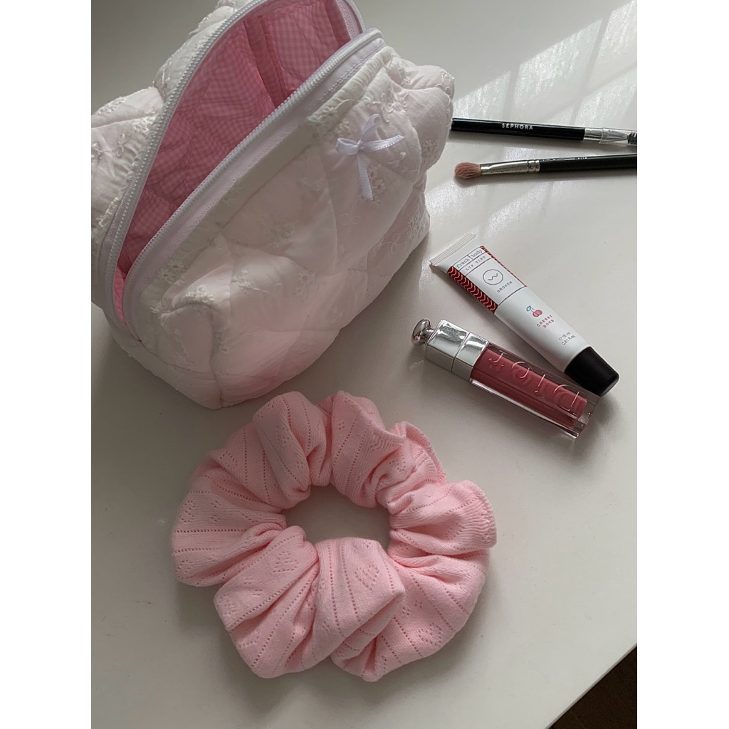 rina rina - hearteyes scrunchie