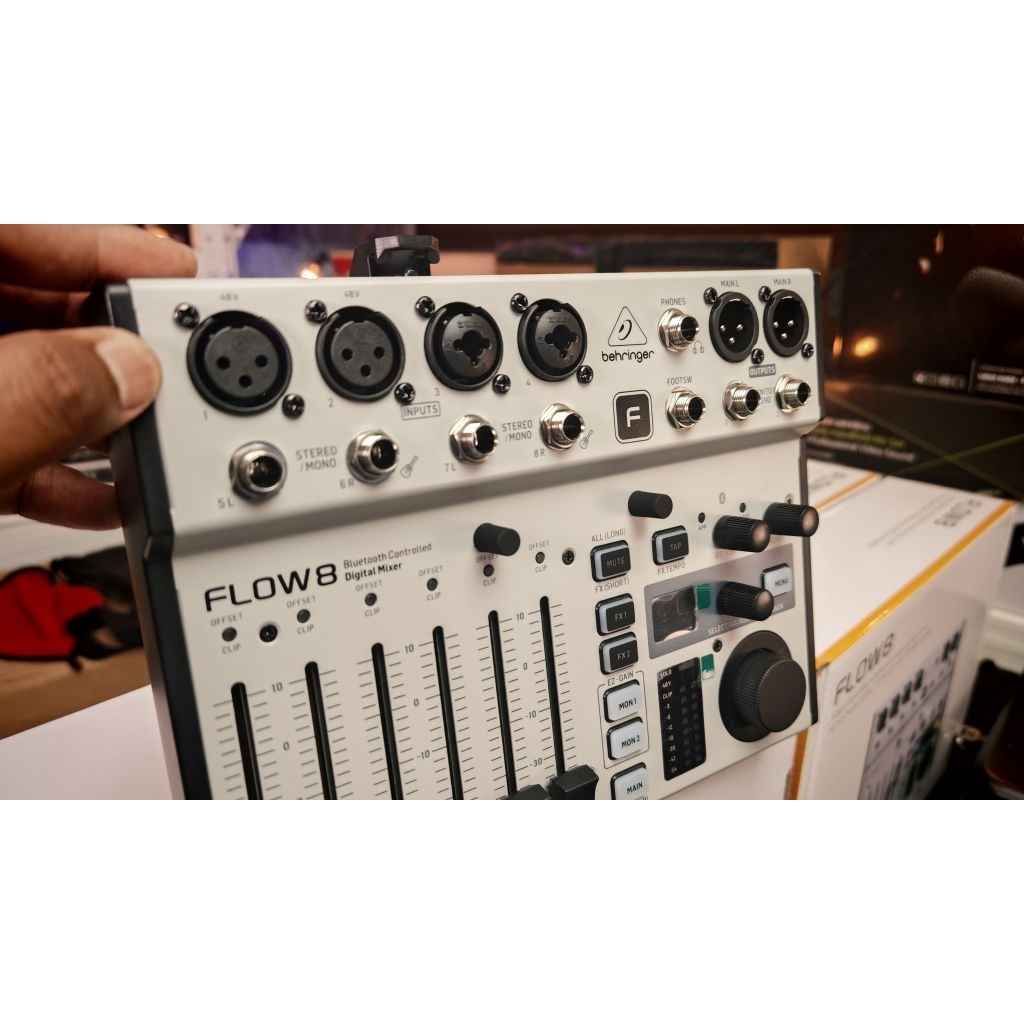 Behringer FLOW 8ของเเท้​