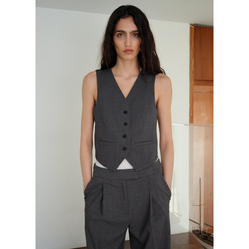 [MANGO] WAISTCOAT AVOLA  / เสื้อเวส รุ่น WAISTCOAT AVOLA Ref: 87084801