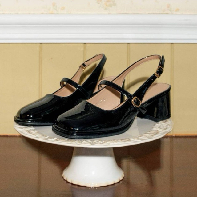 ส่งต่อ รองเท้า The Classic Sling | Labotte.bkk