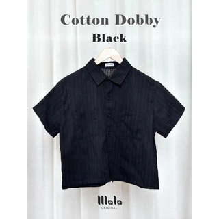 MalaOriginal |【5 สี】Cotton Dobby Crop Shirt 🍘 เสื้อเชิ้ตครอป แขนสั้น สีพื้น ผ้ามีเทกเจอร์ มีกระเป๋าหน้า 2 ใบ