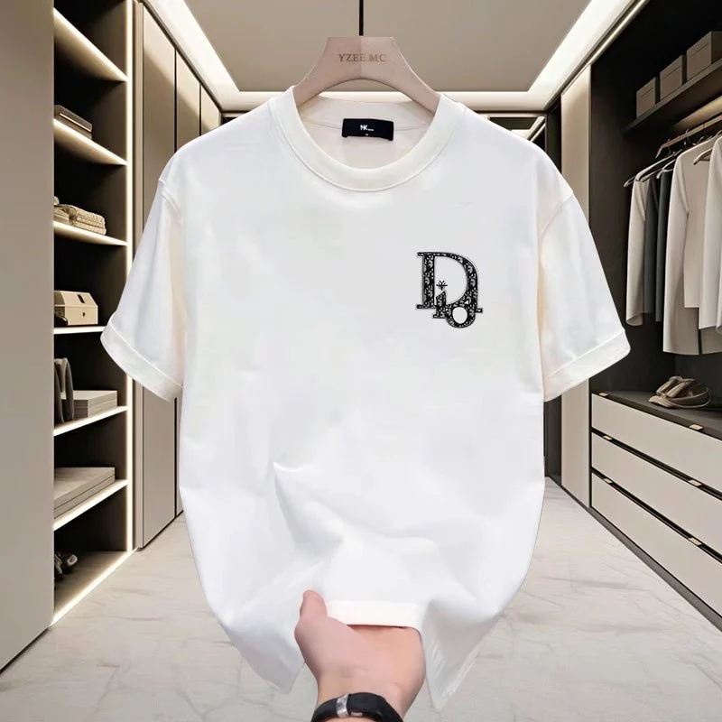 Stylish Gangster T-Shirt with Short Sleeves and Loose Fit, Black and White Clothing!