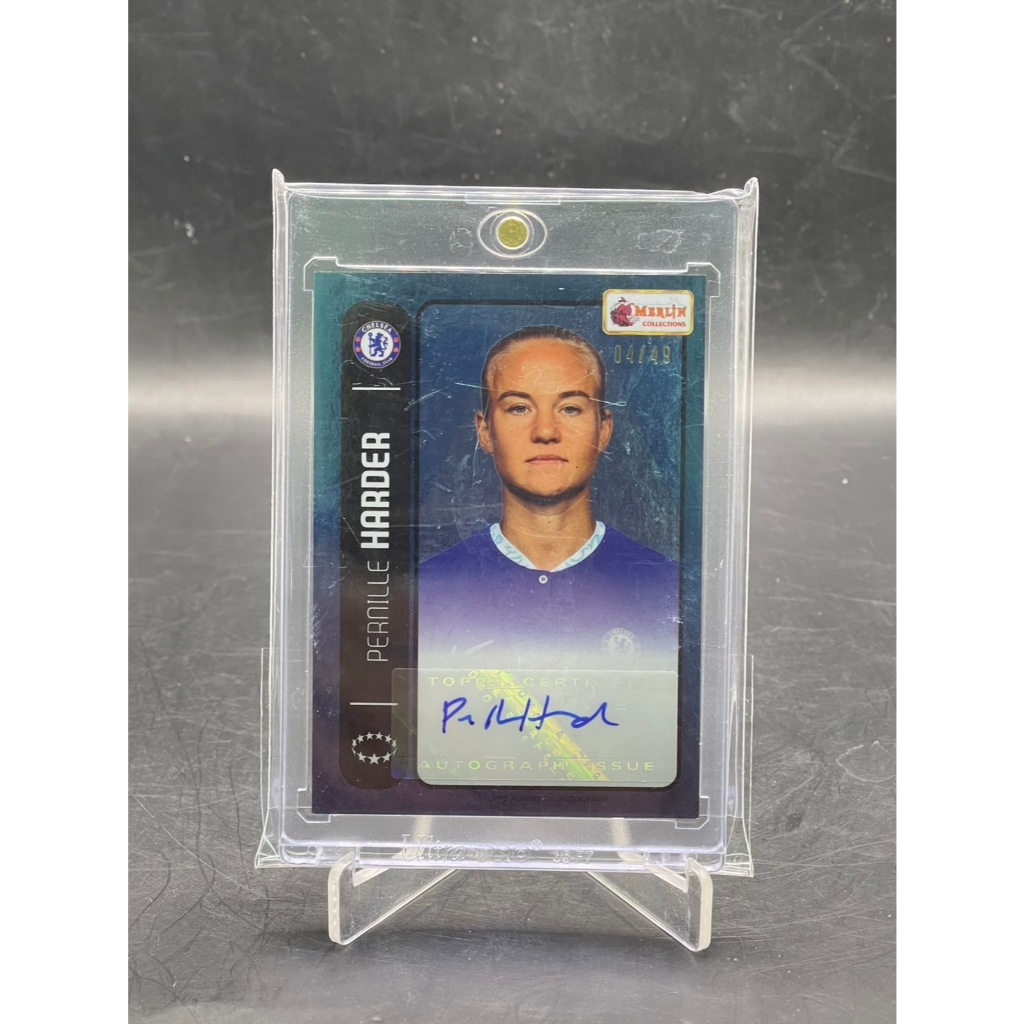 2022 Topps Merlin Heritage Pernille Harder Auto /49 (Chelsea FC Women)
