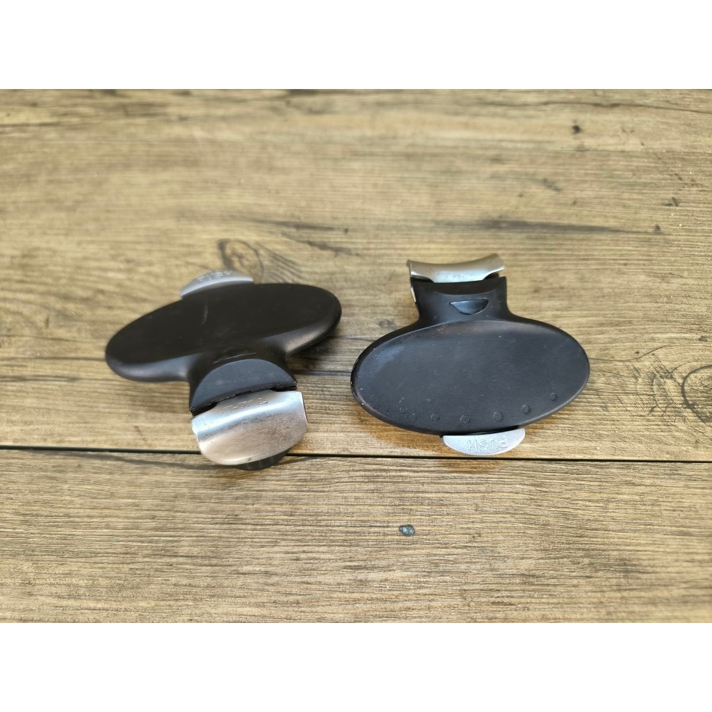 ที่จับหม้อ T-fal  2 ชิ้น มือสอง