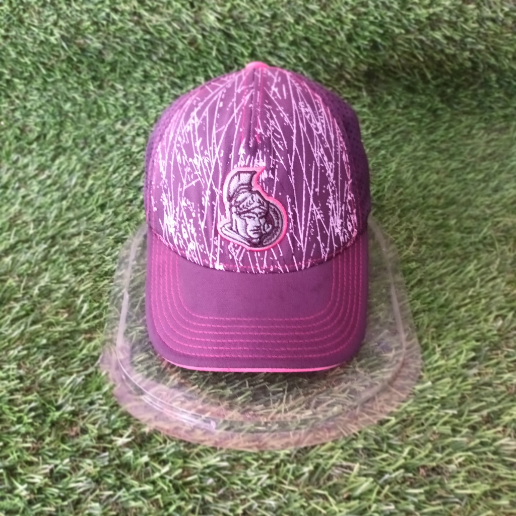 NHL Ottawa Senators kids/youth ice hockey cap. adjustable size. rate 8.9