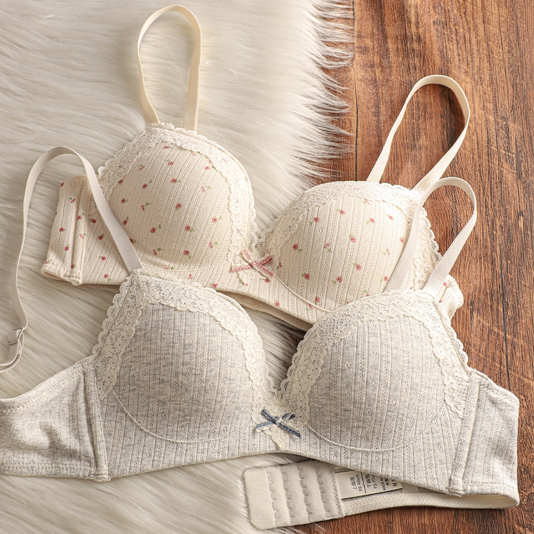 เสื้อชั้นในแบบไม่มีโครง ดันทรงหน้าอกเล็ก ลายดอกไม้ เซ็กซี่ คัพบาง ปีกข้างยกสูง คงรูปทรงหน้าอก รองรับดี ลดการเสริมหน้าอก