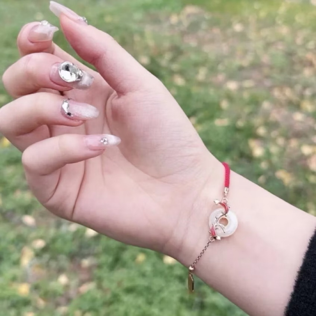 ข้อมือด้ายแดงโซ่ปลาคาร์ฟ เสริมดวง เสริมมงคล โชคดี เสริมโชค ข้อมือปลาคาร์ฟ ด้ายแดง ข้อมือ ปลาคาร์ฟ ด้ายแดงปลาคาร์ฟ - รูปที่ 5