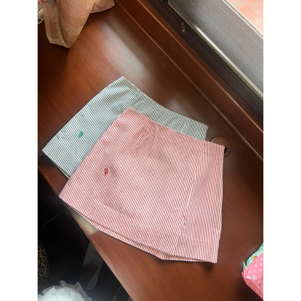 BEFORE SUNSET STUDIO mini skirt ( used like new )