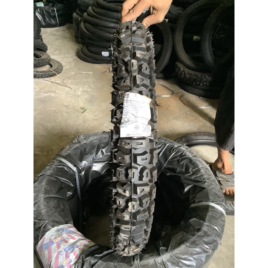 ยางนอกมอเตอร์ไซค์ ยี่ห้อ Vee Rubber V022 ขนาด 3.50-16 (DA) ปี21 TT(สำหรับใช้ยางใน)