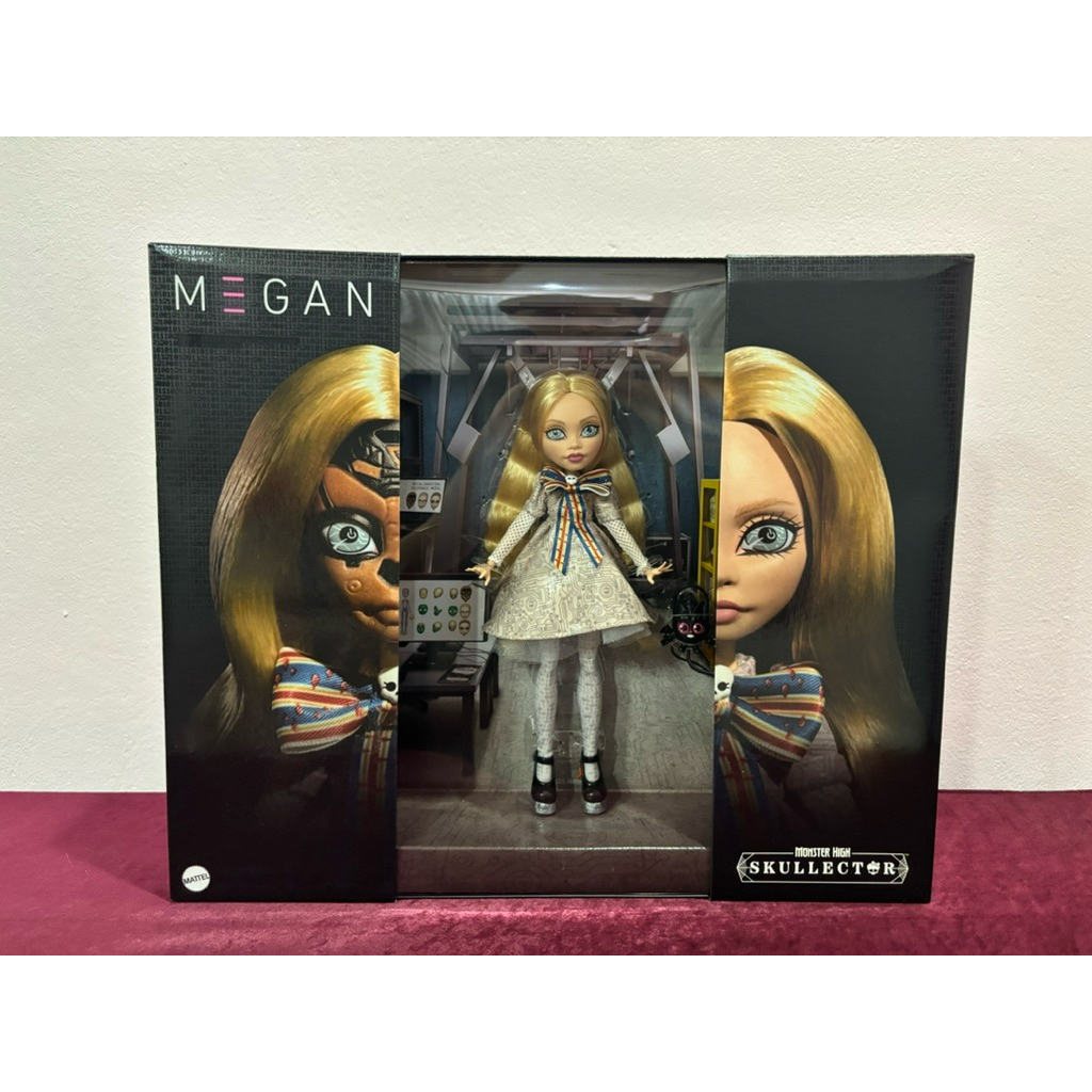 Monster High Skullector Megan doll