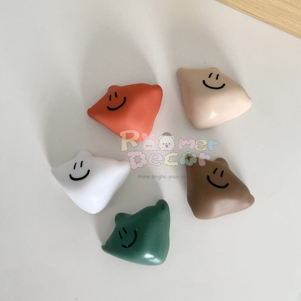 Roomer.Decor [พร้อมส่ง] ซิลิโคนกันกระแทก กันมุมโต๊ะ ซิลิโคนมุมโต๊ะ ลายน่ารัก หน้ายิ้ม ขอบกันกระแทก ป้องกันเด็ก